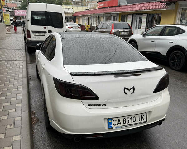 Білий Мазда 6, об'ємом двигуна 2 л та пробігом 264 тис. км за 6599 $, фото 1 на Automoto.ua