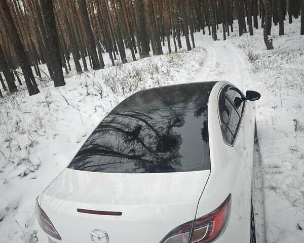 Белый Мазда 6, объемом двигателя 2 л и пробегом 195 тыс. км за 7600 $, фото 7 на Automoto.ua