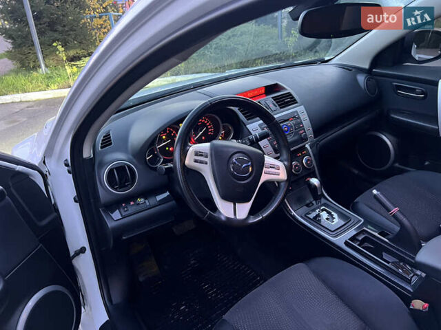 Білий Мазда 6, об'ємом двигуна 2 л та пробігом 266 тис. км за 6600 $, фото 20 на Automoto.ua