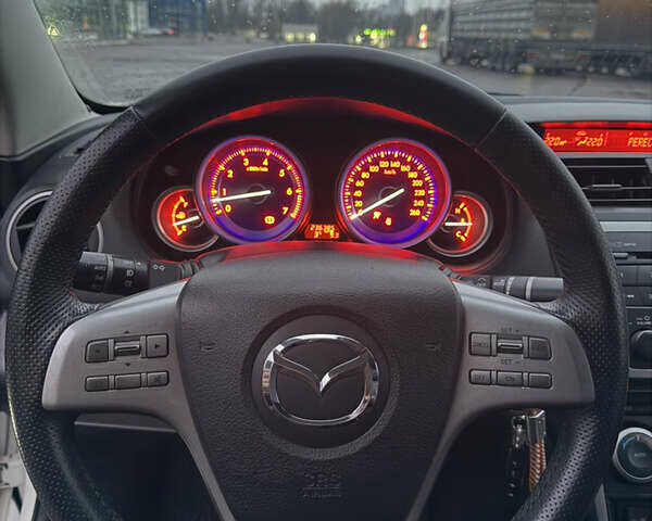 Белый Мазда 6, объемом двигателя 2.5 л и пробегом 237 тыс. км за 7490 $, фото 9 на Automoto.ua