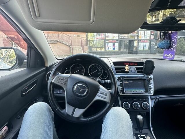 Белый Мазда 6, объемом двигателя 2 л и пробегом 150 тыс. км за 8500 $, фото 3 на Automoto.ua
