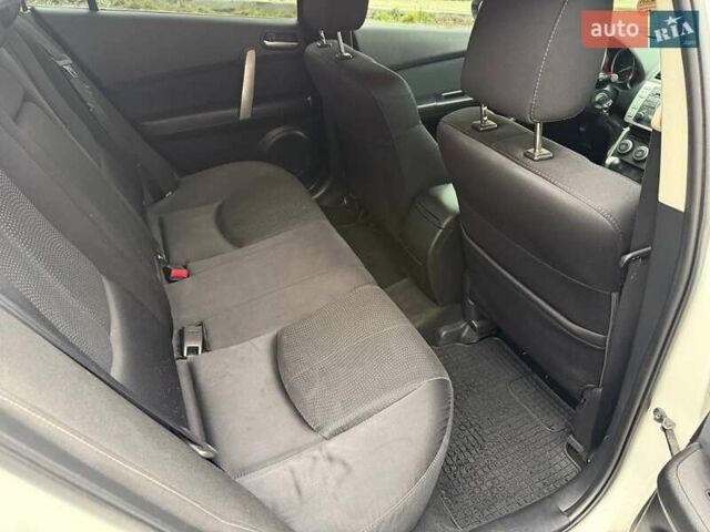 Белый Мазда 6, объемом двигателя 2 л и пробегом 197 тыс. км за 7200 $, фото 20 на Automoto.ua