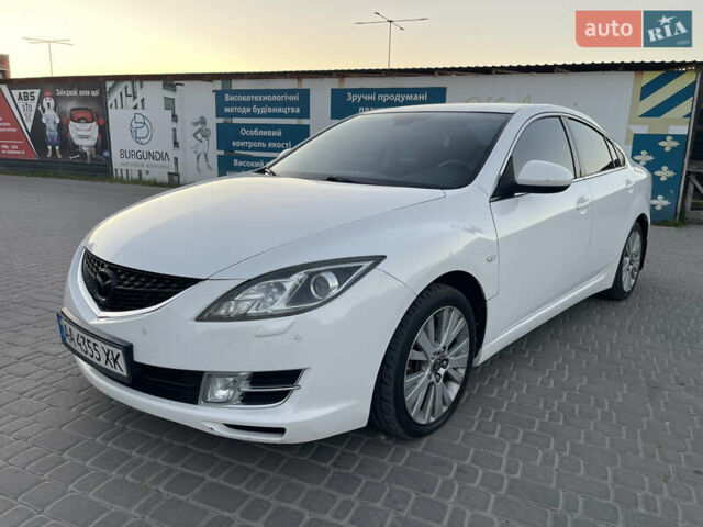 Белый Мазда 6, объемом двигателя 2 л и пробегом 255 тыс. км за 7500 $, фото 2 на Automoto.ua