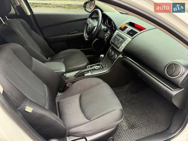 Белый Мазда 6, объемом двигателя 2 л и пробегом 197 тыс. км за 7200 $, фото 24 на Automoto.ua