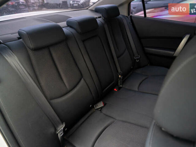 Білий Мазда 6, об'ємом двигуна 2 л та пробігом 197 тис. км за 7999 $, фото 28 на Automoto.ua