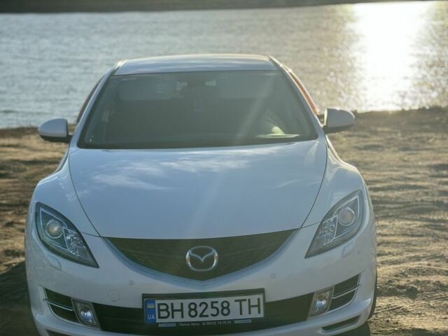 Белый Мазда 6, объемом двигателя 2 л и пробегом 150 тыс. км за 8500 $, фото 4 на Automoto.ua
