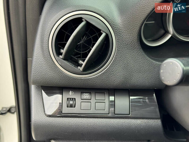 Білий Мазда 6, об'ємом двигуна 2 л та пробігом 182 тис. км за 7500 $, фото 25 на Automoto.ua