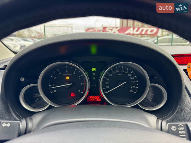 Білий Мазда 6, об'ємом двигуна 2 л та пробігом 182 тис. км за 7500 $, фото 20 на Automoto.ua