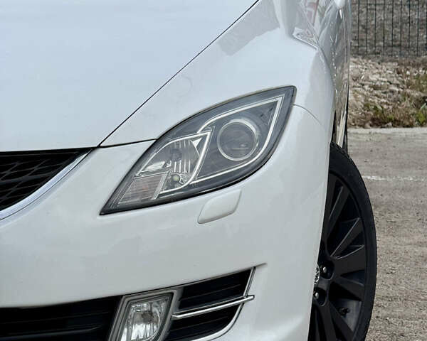 Білий Мазда 6, об'ємом двигуна 2 л та пробігом 182 тис. км за 7500 $, фото 43 на Automoto.ua