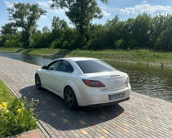 Белый Мазда 6, объемом двигателя 2 л и пробегом 150 тыс. км за 7700 $, фото 7 на Automoto.ua