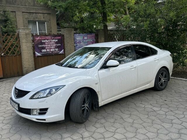 Белый Мазда 6, объемом двигателя 2 л и пробегом 150 тыс. км за 8500 $, фото 6 на Automoto.ua