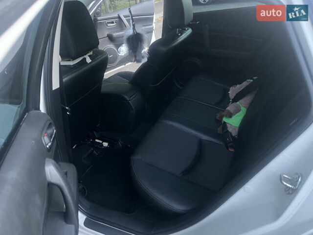 Белый Мазда 6, объемом двигателя 2.18 л и пробегом 245 тыс. км за 6666 $, фото 10 на Automoto.ua