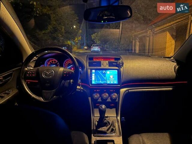 Білий Мазда 6, об'ємом двигуна 2 л та пробігом 101 тис. км за 10000 $, фото 2 на Automoto.ua