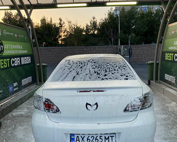 Білий Мазда 6, об'ємом двигуна 2.49 л та пробігом 227 тис. км за 8800 $, фото 6 на Automoto.ua