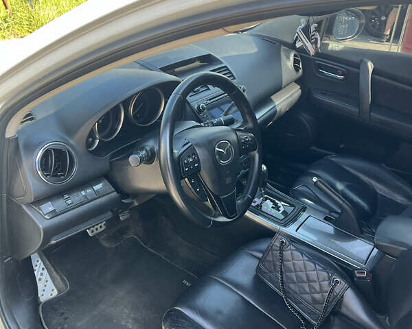 Белый Мазда 6, объемом двигателя 2.4 л и пробегом 160 тыс. км за 7200 $, фото 15 на Automoto.ua