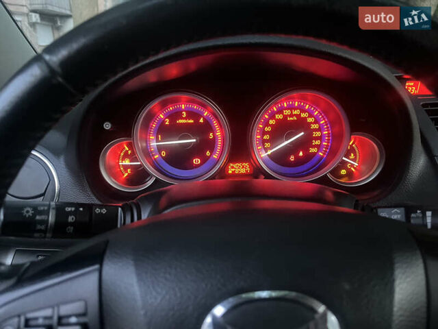 Белый Мазда 6, объемом двигателя 2.18 л и пробегом 245 тыс. км за 6666 $, фото 9 на Automoto.ua