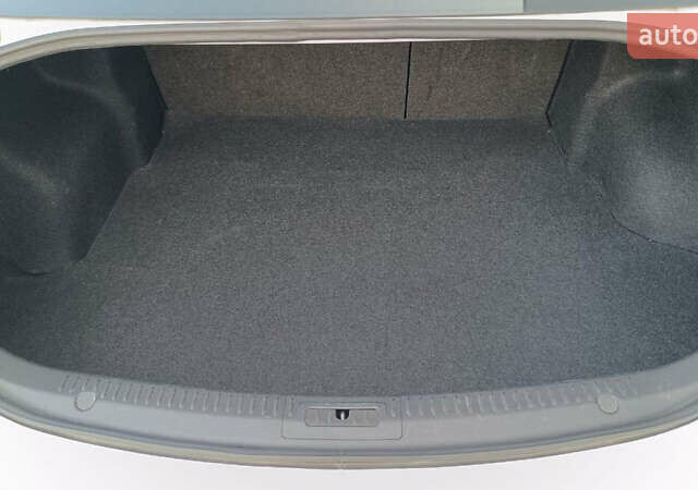 Белый Мазда 6, объемом двигателя 2.49 л и пробегом 169 тыс. км за 8300 $, фото 23 на Automoto.ua