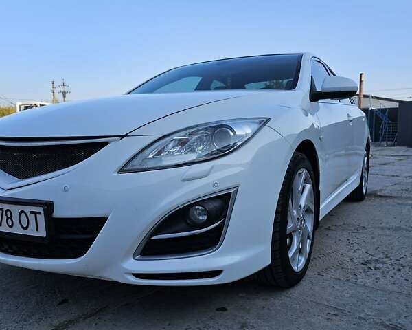 Мазда 6 2011 в Макарове на Automoto.ua Белый Мазда 6, объемом двигателя 2.49 л и пробегом 298 тыс. км за 7500 $, фото 11 на Automoto.ua