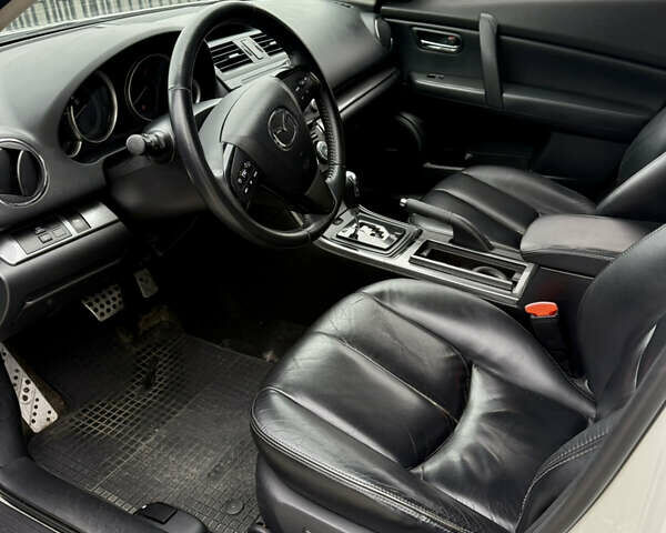 Белый Мазда 6, объемом двигателя 2.49 л и пробегом 283 тыс. км за 7800 $, фото 3 на Automoto.ua