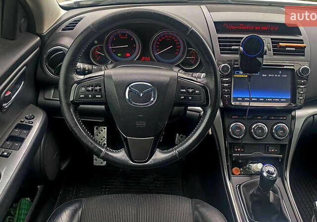 Белый Мазда 6, объемом двигателя 2.49 л и пробегом 169 тыс. км за 8300 $, фото 13 на Automoto.ua