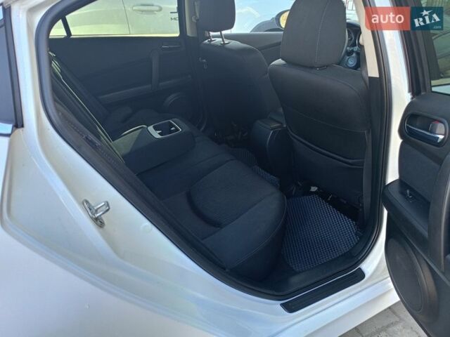 Білий Мазда 6, об'ємом двигуна 1.8 л та пробігом 160 тис. км за 7200 $, фото 5 на Automoto.ua