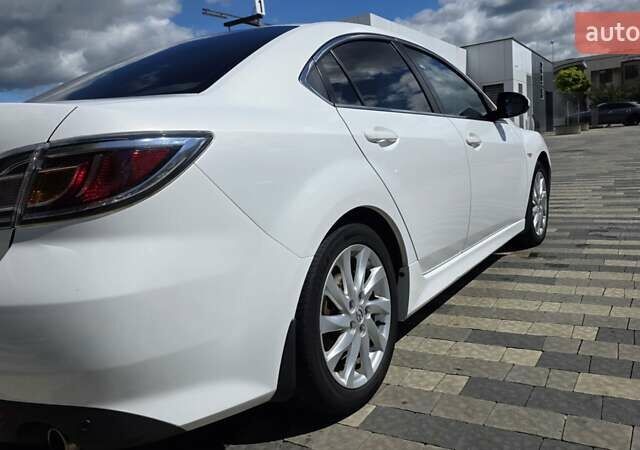 Белый Мазда 6, объемом двигателя 2 л и пробегом 167 тыс. км за 7800 $, фото 11 на Automoto.ua