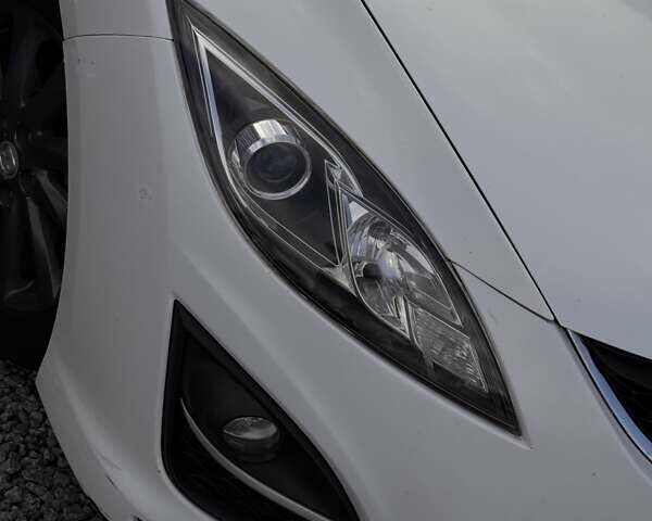 Белый Мазда 6, объемом двигателя 2 л и пробегом 345 тыс. км за 5100 $, фото 6 на Automoto.ua