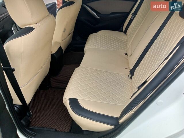 Білий Мазда 6, об'ємом двигуна 2.49 л та пробігом 192 тис. км за 8399 $, фото 12 на Automoto.ua