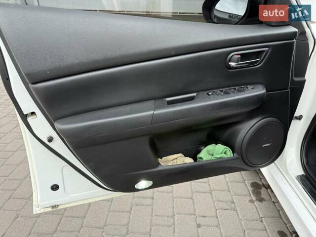 Белый Мазда 6, объемом двигателя 2 л и пробегом 234 тыс. км за 8900 $, фото 9 на Automoto.ua