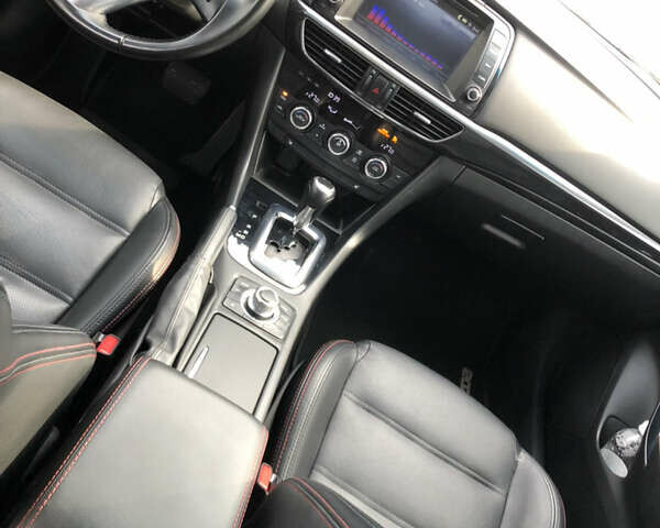 Белый Мазда 6, объемом двигателя 2.49 л и пробегом 235 тыс. км за 9999 $, фото 26 на Automoto.ua