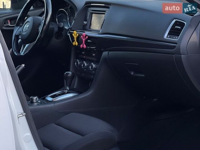 Белый Мазда 6, объемом двигателя 2.18 л и пробегом 253 тыс. км за 11200 $, фото 13 на Automoto.ua