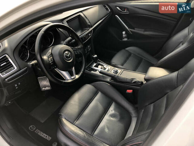 Белый Мазда 6, объемом двигателя 2.49 л и пробегом 235 тыс. км за 9999 $, фото 19 на Automoto.ua