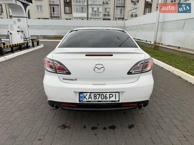 Белый Мазда 6, объемом двигателя 2 л и пробегом 234 тыс. км за 8900 $, фото 4 на Automoto.ua
