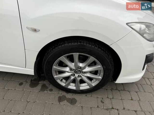 Белый Мазда 6, объемом двигателя 2 л и пробегом 234 тыс. км за 8900 $, фото 6 на Automoto.ua
