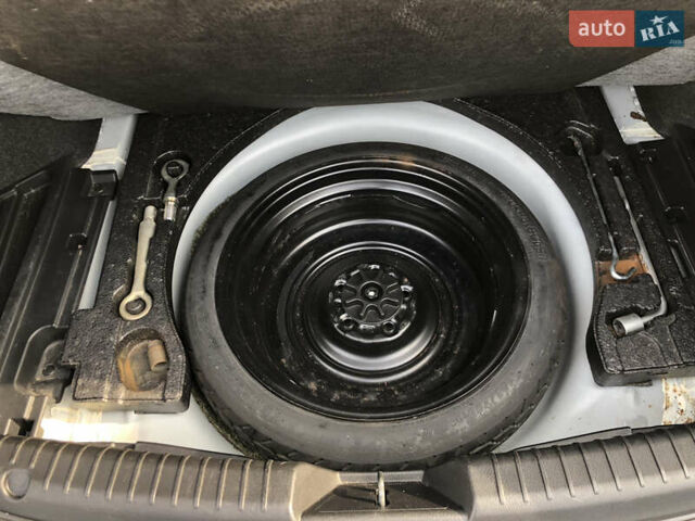 Белый Мазда 6, объемом двигателя 2.49 л и пробегом 235 тыс. км за 9999 $, фото 29 на Automoto.ua