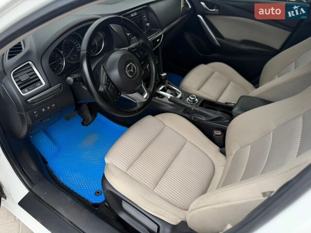 Білий Мазда 6, об'ємом двигуна 2 л та пробігом 223 тис. км за 8950 $, фото 10 на Automoto.ua