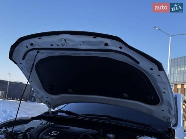 Белый Мазда 6, объемом двигателя 2 л и пробегом 173 тыс. км за 12199 $, фото 75 на Automoto.ua