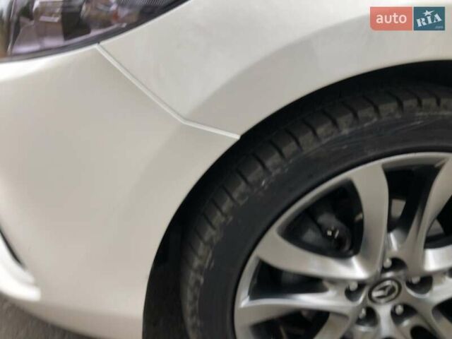 Білий Мазда 6, об'ємом двигуна 2 л та пробігом 163 тис. км за 12150 $, фото 5 на Automoto.ua