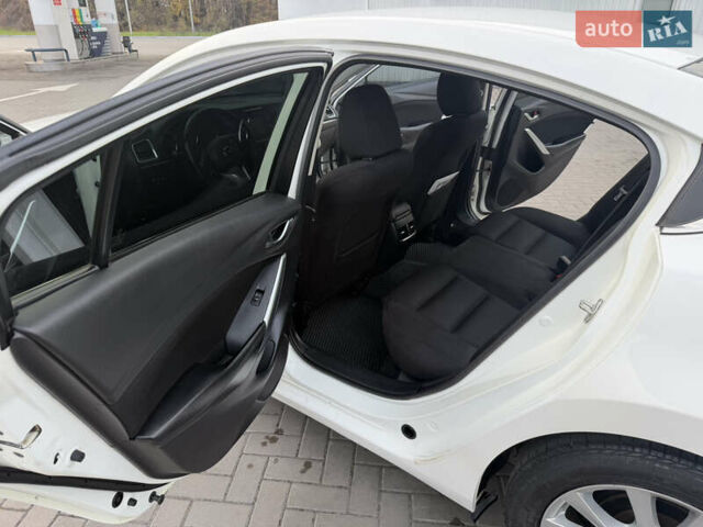 Білий Мазда 6, об'ємом двигуна 2.5 л та пробігом 118 тис. км за 12999 $, фото 12 на Automoto.ua