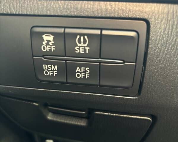 Белый Мазда 6, объемом двигателя 2.5 л и пробегом 230 тыс. км за 11000 $, фото 11 на Automoto.ua