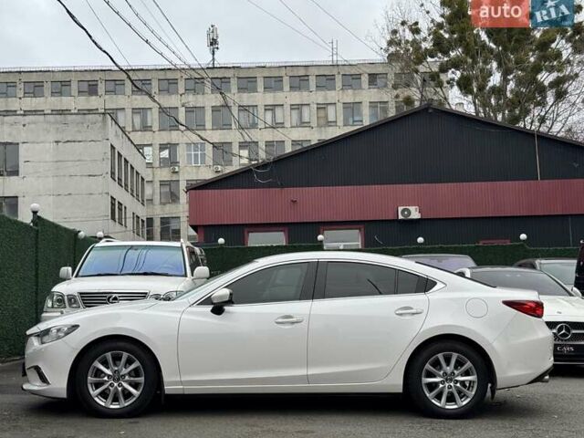 Белый Мазда 6, объемом двигателя 2 л и пробегом 171 тыс. км за 10900 $, фото 11 на Automoto.ua