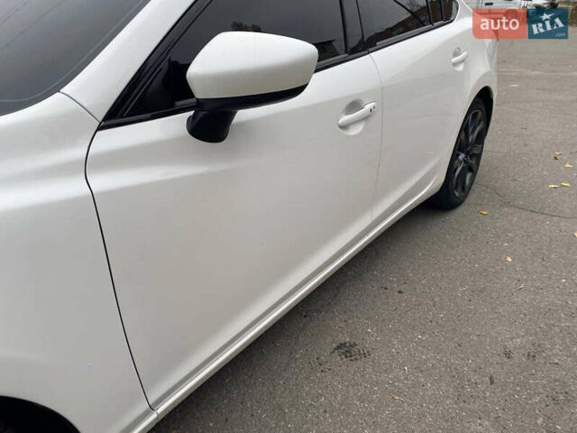 Белый Мазда 6, объемом двигателя 2.5 л и пробегом 199 тыс. км за 11999 $, фото 10 на Automoto.ua