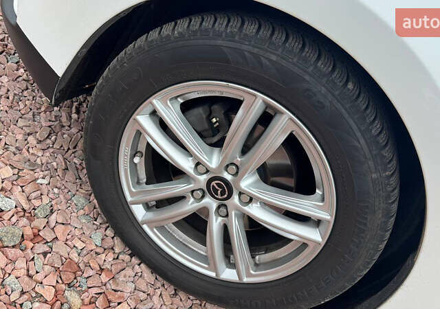 Белый Мазда 6, объемом двигателя 2.5 л и пробегом 167 тыс. км за 11600 $, фото 10 на Automoto.ua