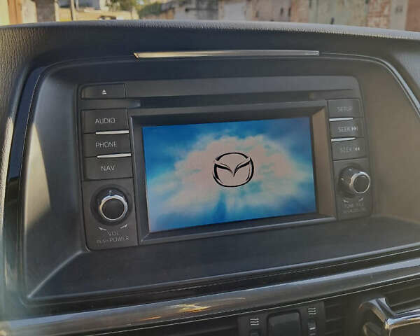 Белый Мазда 6, объемом двигателя 2 л и пробегом 176 тыс. км за 12800 $, фото 10 на Automoto.ua
