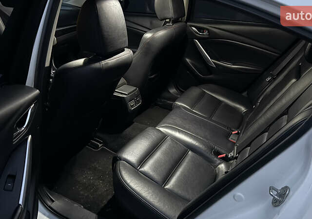 Білий Мазда 6, об'ємом двигуна 2.49 л та пробігом 234 тис. км за 7200 $, фото 13 на Automoto.ua