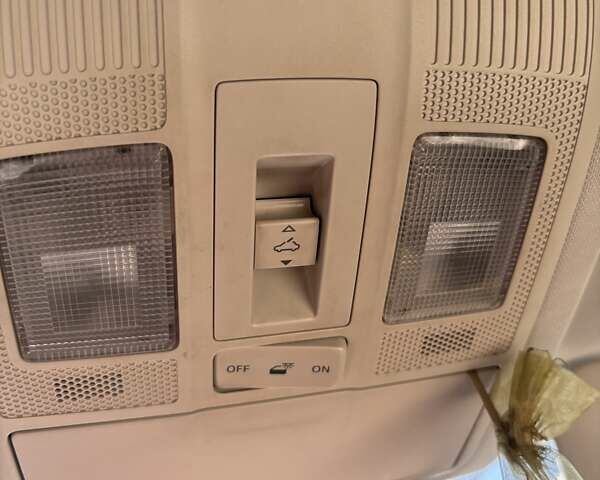 Белый Мазда 6, объемом двигателя 2.5 л и пробегом 230 тыс. км за 11000 $, фото 12 на Automoto.ua