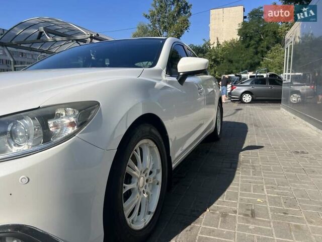 Білий Мазда 6, об'ємом двигуна 2 л та пробігом 171 тис. км за 11000 $, фото 9 на Automoto.ua