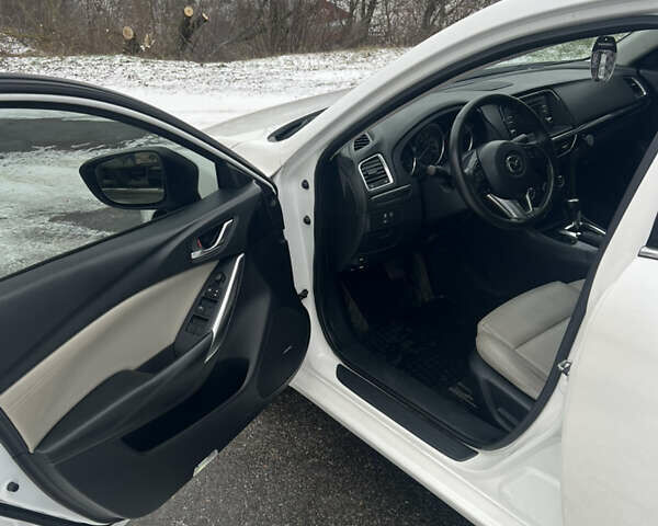 Білий Мазда 6, об'ємом двигуна 2.49 л та пробігом 287 тис. км за 10600 $, фото 10 на Automoto.ua