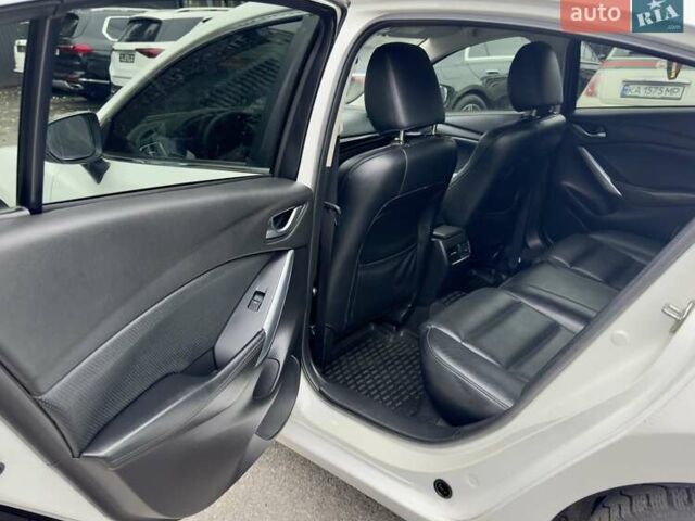 Белый Мазда 6, объемом двигателя 2 л и пробегом 171 тыс. км за 10900 $, фото 19 на Automoto.ua