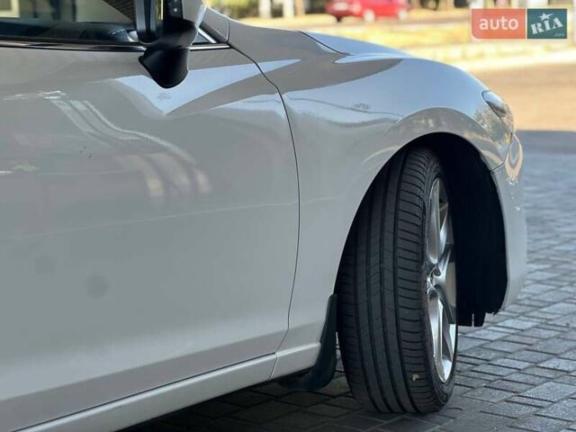 Белый Мазда 6, объемом двигателя 2.49 л и пробегом 138 тыс. км за 12499 $, фото 6 на Automoto.ua